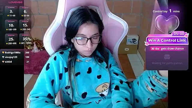 Maggie_Fox3 élő XXX-chatje