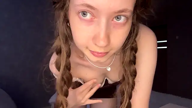 Živý XXX chat Emily_Mur_