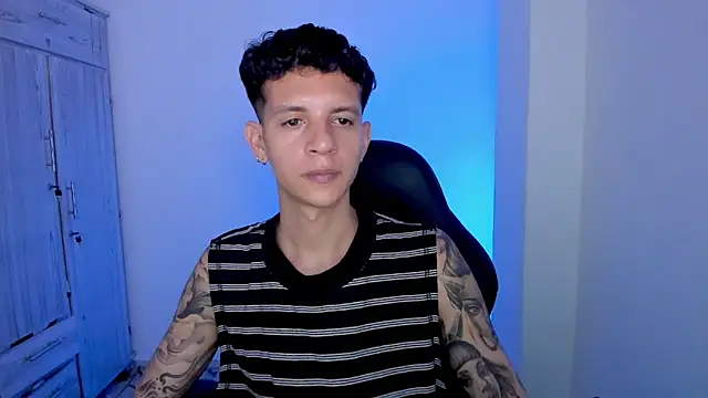 tylerrnova Live XXX-Chat