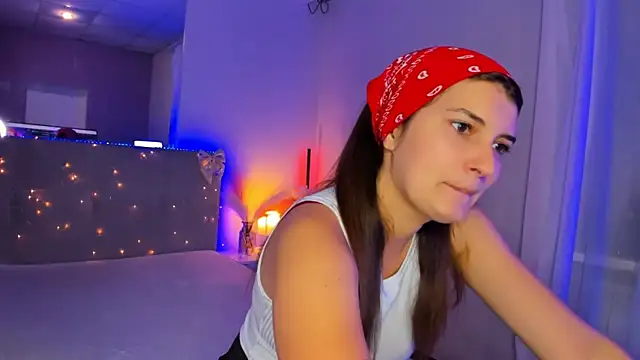 دردشة Laura_Leee الجنسية المباشرة