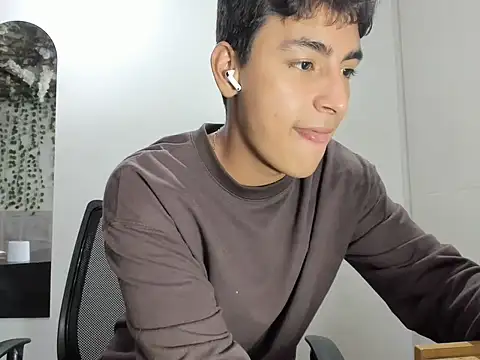 Brayan_HOT_69's Live XXX Chat