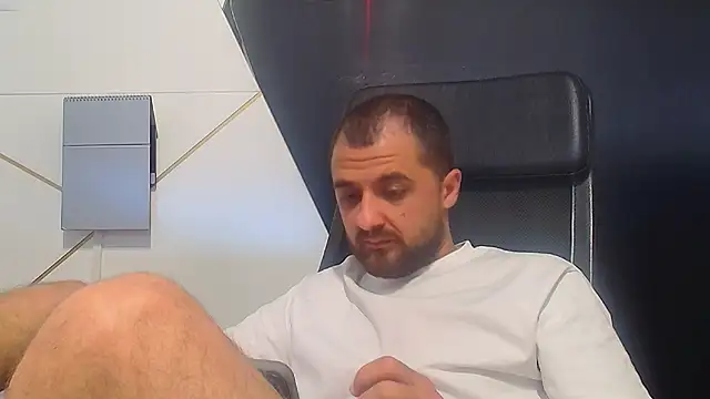 XXX chat uživo modela JamesMyerss