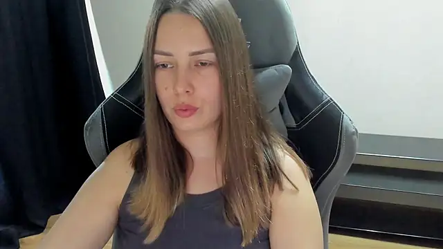 Mia_shy1's Live XXX Chat