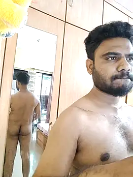 Show modela ThickBananaaa na web-kameri