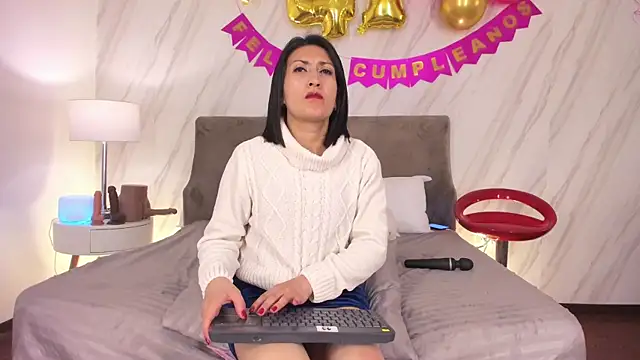 IvanaRusso's Live XXX Chat