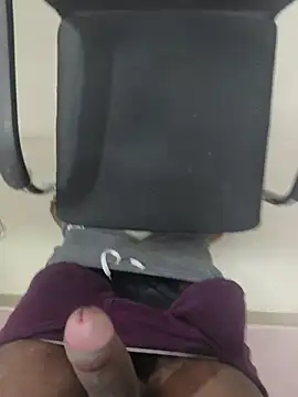 ButtonedTwinkle webcam show