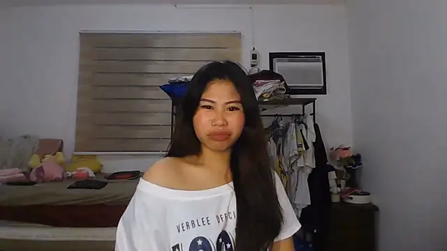 CathleenLaurole XXX чат на живо