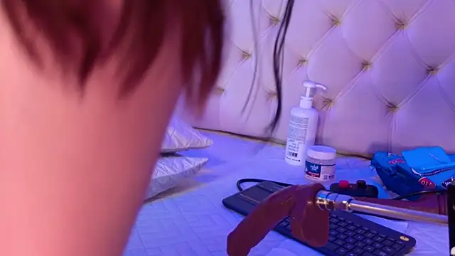 Emaa2_sm Live XXX Chat