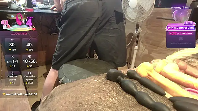 misteryman1956 Show in webcam