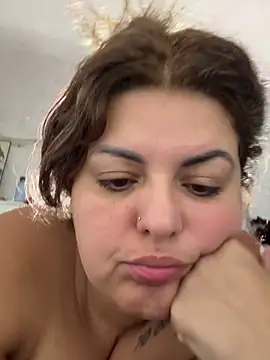Chat +18 de Velvetshadow_48 ao vivo