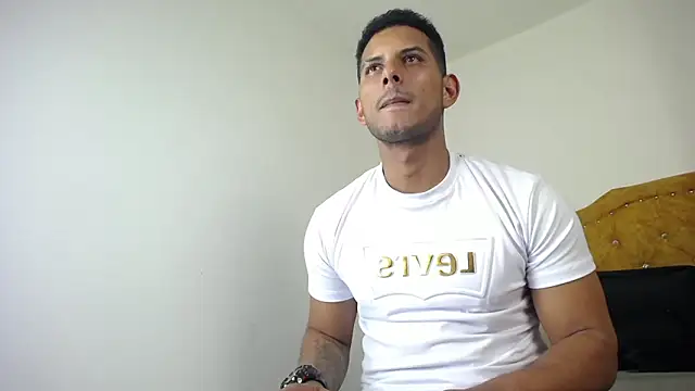 دردشة Chris_Dick23 الجنسية المباشرة