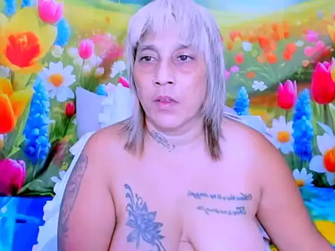indianroxy 现场XXX聊天