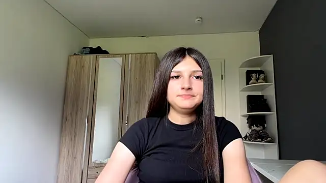 SpanishRooter Chat XXX live