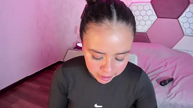 Chat +18 de ArielleWilde ao vivo