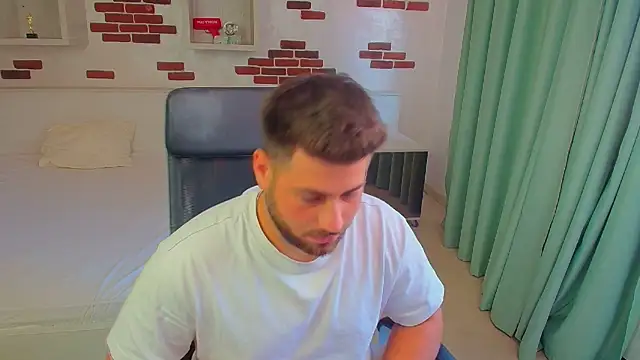 DaxGreer Adlı Modelin Canlı XXX Sohbeti