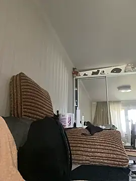 XXX chat uživo modela Frosl