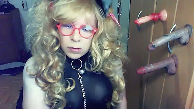 TV_BitchGirl webcam show
