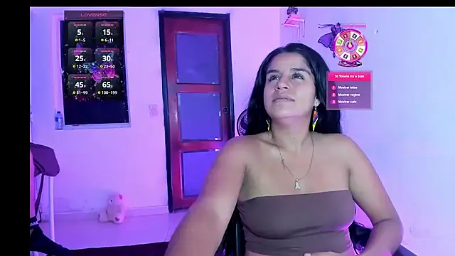 دردشة MeliSweet الجنسية المباشرة