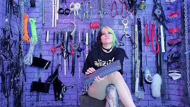 PANDORANEZZ – Live XXX-chat