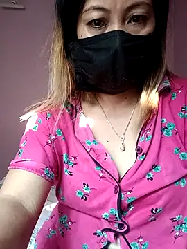 Bristy_BigBoobs Adlı Modelin Canlı XXX Sohbeti