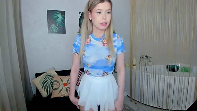 FollowLovee élő XXX-chatje