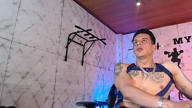 Dustin_Sonne Adlı Modelin Web Kamerası Şovu