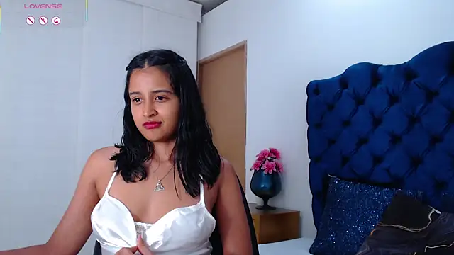 Lili666_ Live XXX-Chat