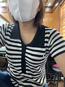 Xuka_18 Pertunjukan Webcam