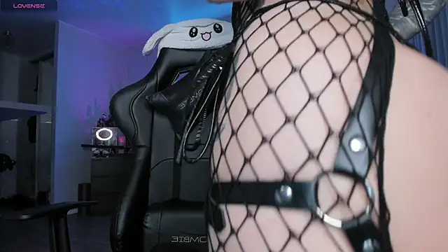 Chatroom XXX en direct de RachelQueen_