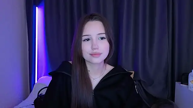 دردشة BlackEyesGirl الجنسية المباشرة