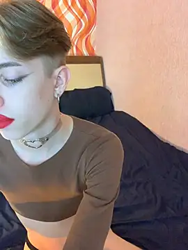 dark_noir_ Show in webcam