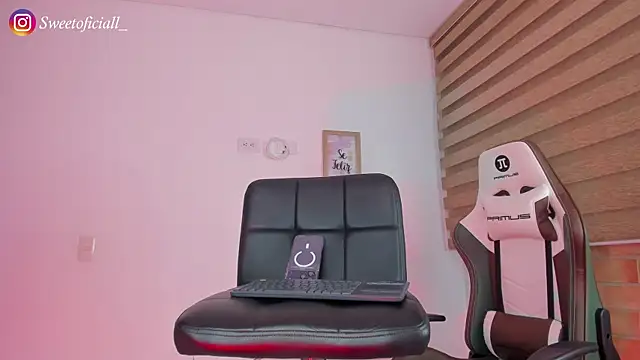 Chat +18 de Sweet__giirl ao vivo