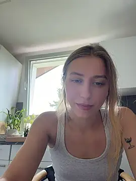 romyxxs 现场XXX聊天