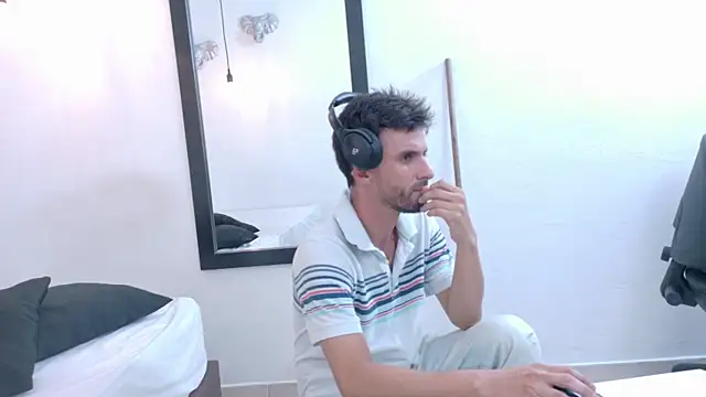 Chat XXX ao vivo de KingOfTemptation