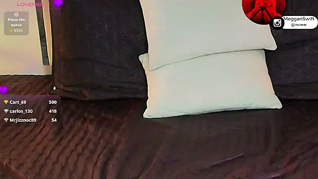megganswift_'s Live XXX Chat