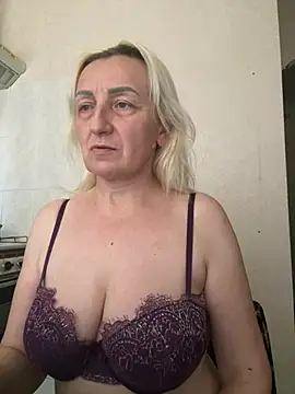 Angela_37のライブXXXチャット