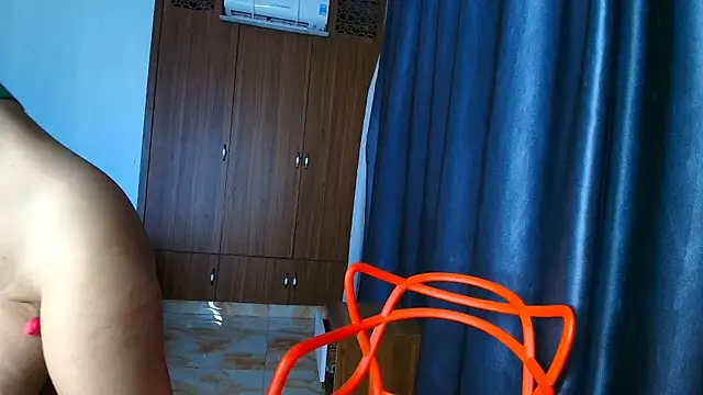 Mia_kain Webbikameraesitys
