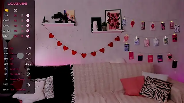 XXX chat uživo modela LanaBlu_