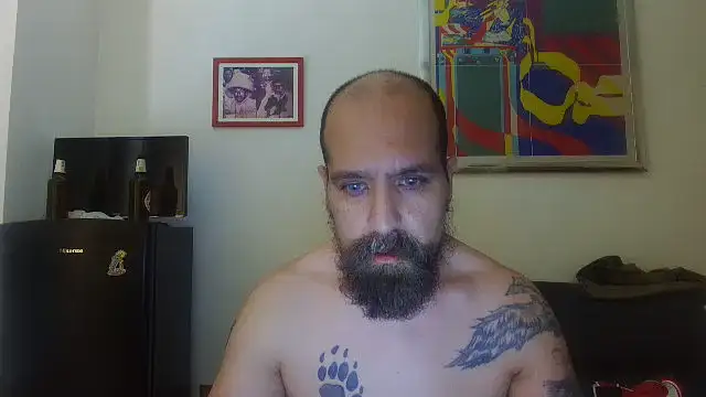 Show modela AMIRDIB2025 na web-kameri