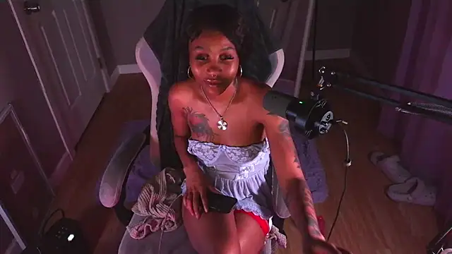 Earth2Everlene's Live XXX Chat