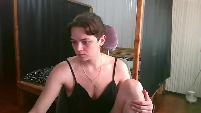 EthelsLover Adlı Modelin Canlı XXX Sohbeti