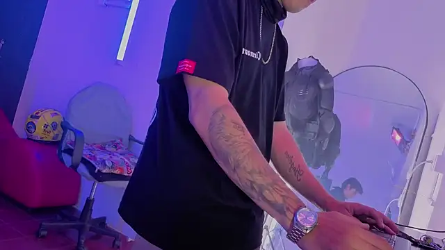 Chat XXX ao vivo de angel_still_