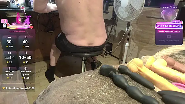 แชท XXX สดของ misteryman1956