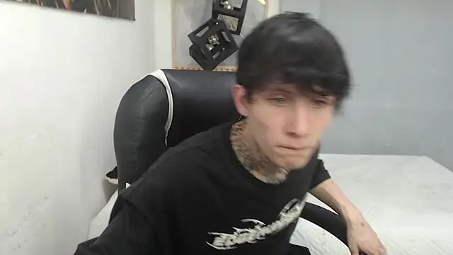Онлайн чат XXX Cry_thereal