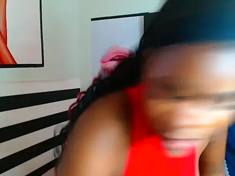 MahoganyEnchanted live XXX chat