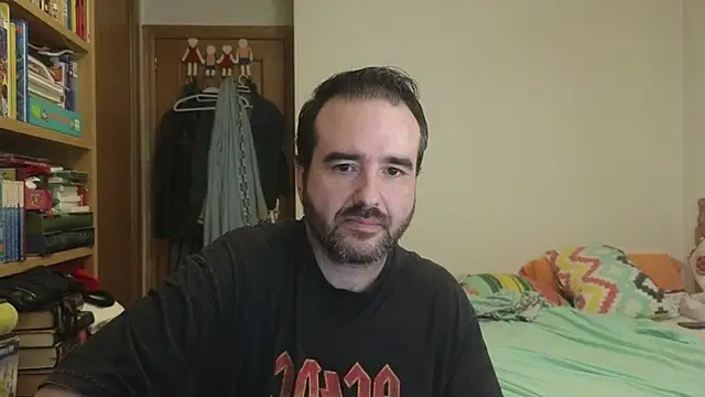 curiosillo83's Live XXX Chat