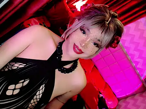 BEYBIDOMME 网络视讯表演