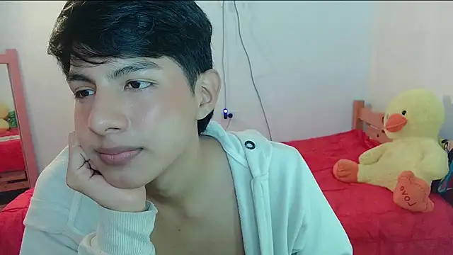 XXX chat uživo modela phuwin_bj
