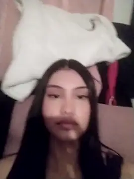 _BellaCute_'s Live XXX Chat