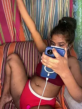 SukiyamaAsia's Live XXX Chat